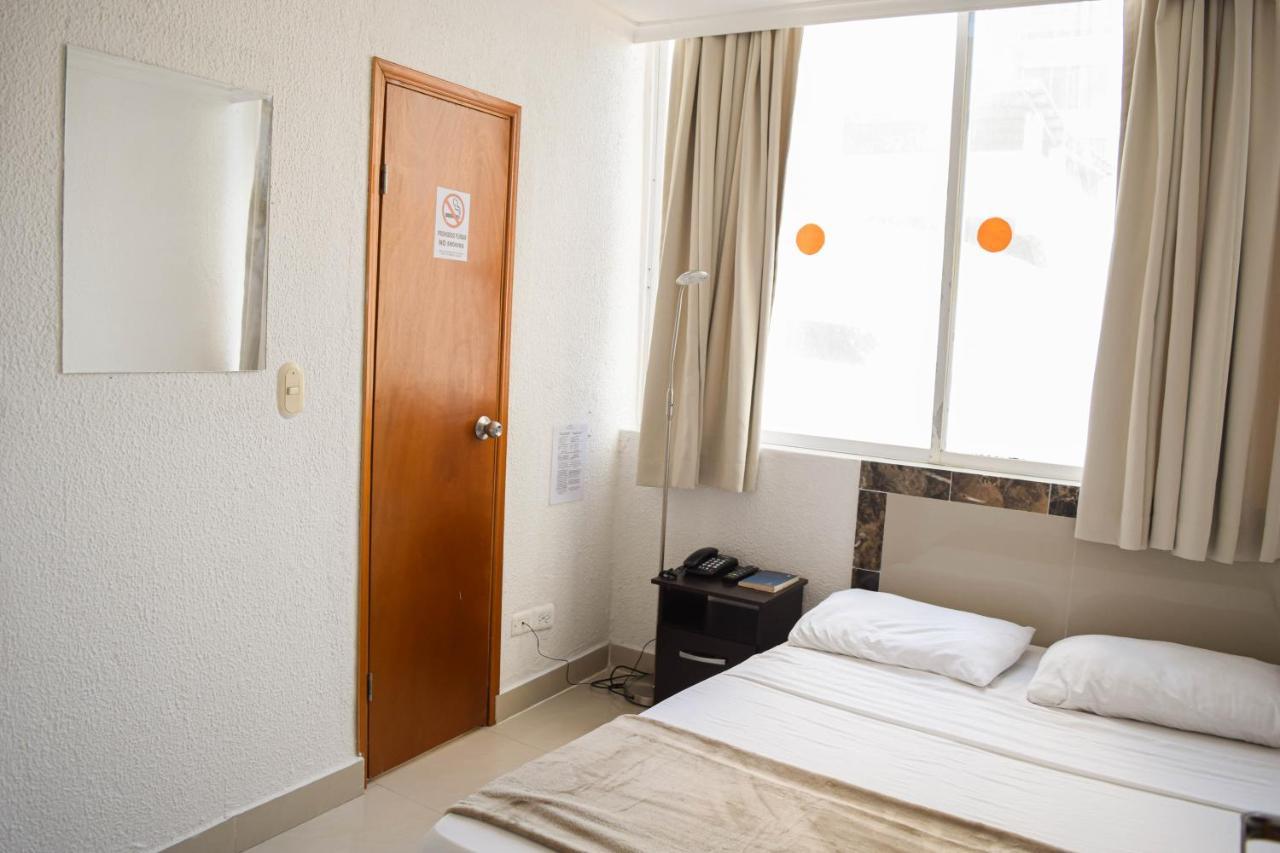Hotel Cartagena Premium Экстерьер фото